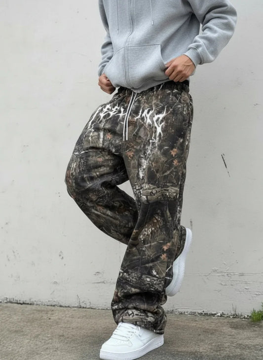 Men's casual sport pants with camouflage print, lightweight and breathable, featuring drawstring design