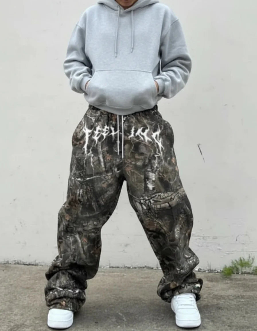 Men's casual sport pants with camouflage print, lightweight and breathable, featuring drawstring design