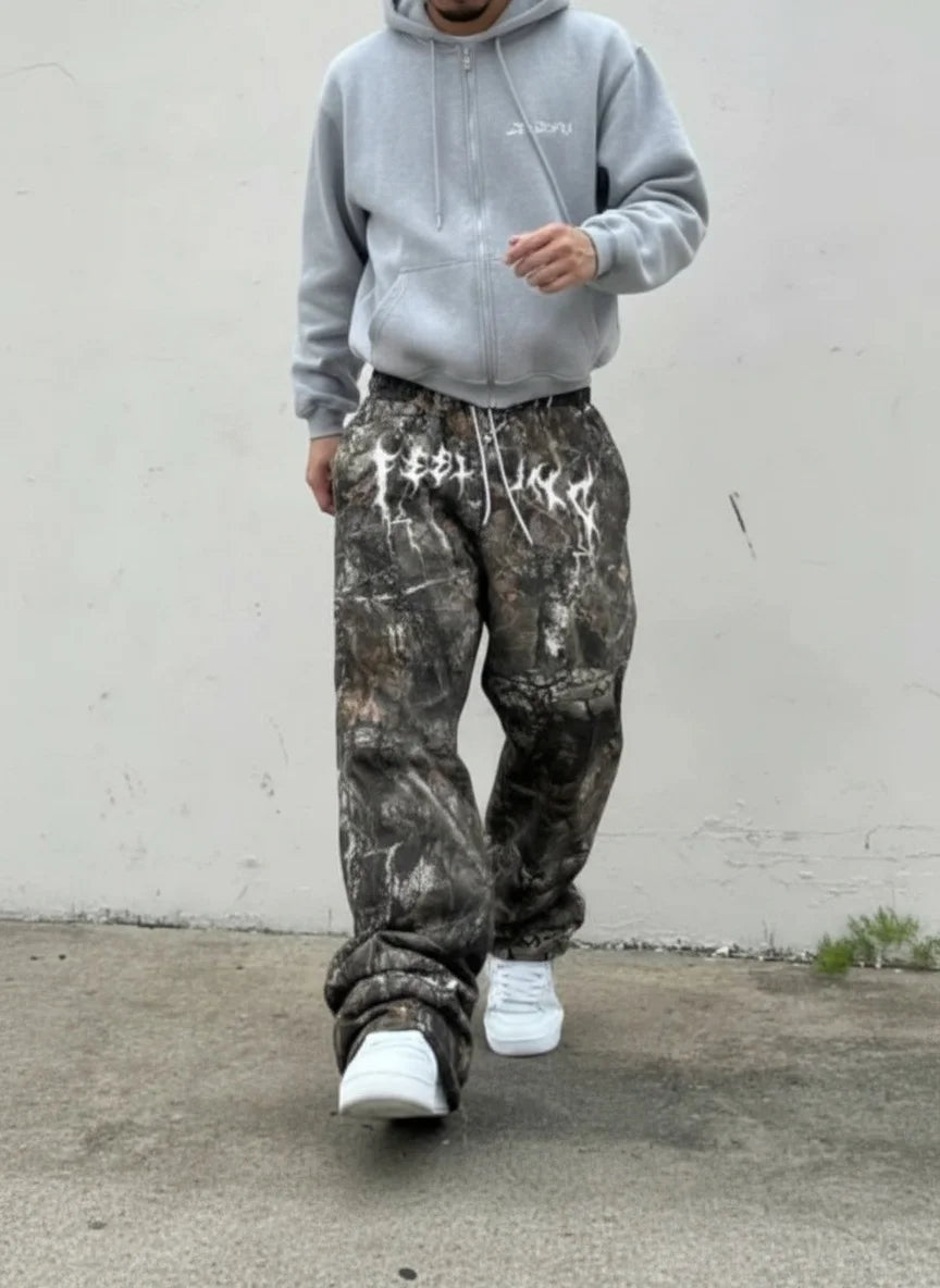 Men's casual sport pants with camouflage print, lightweight and breathable, featuring drawstring design
